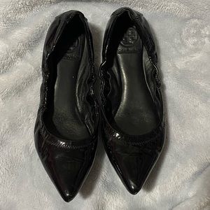 Tory burch pointy toe flats size 35.5